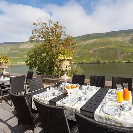 Wein- Und S A Pruem ベルンカステル・クース