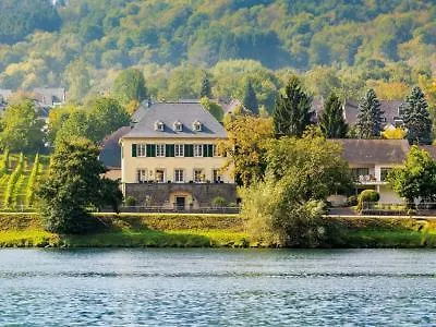 Wein- Und S A Pruem 5*